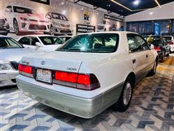 تۆیۆتا کراون